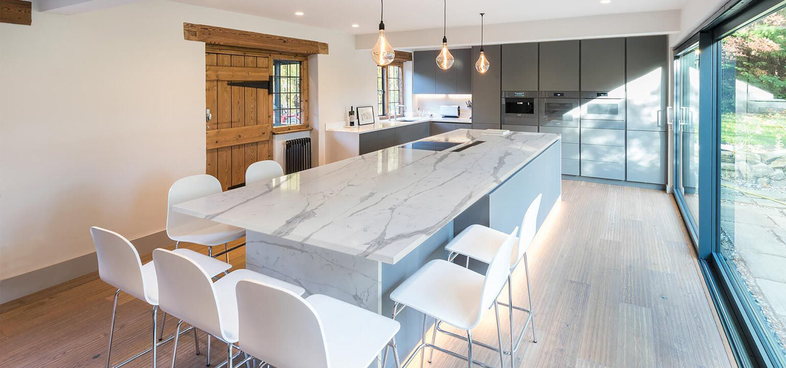 Calacatta Michelangelo Variant Quartz