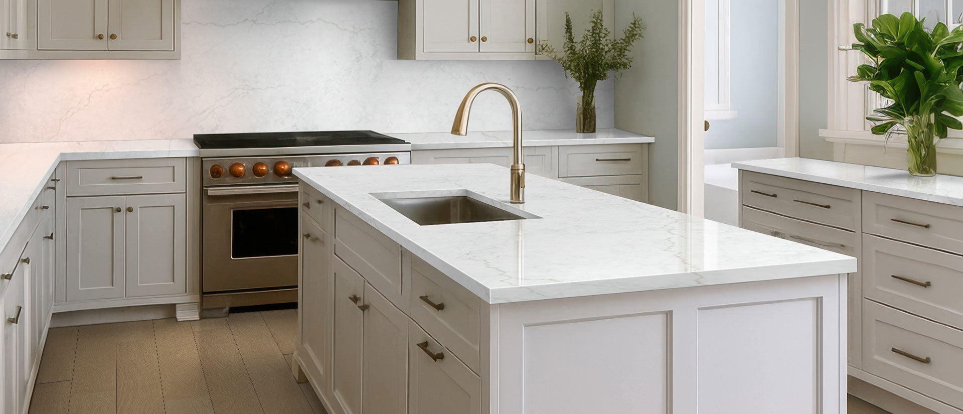 CALACATTA MIRAGGIO LUSSO Q- QUARTZ FROM MSI™