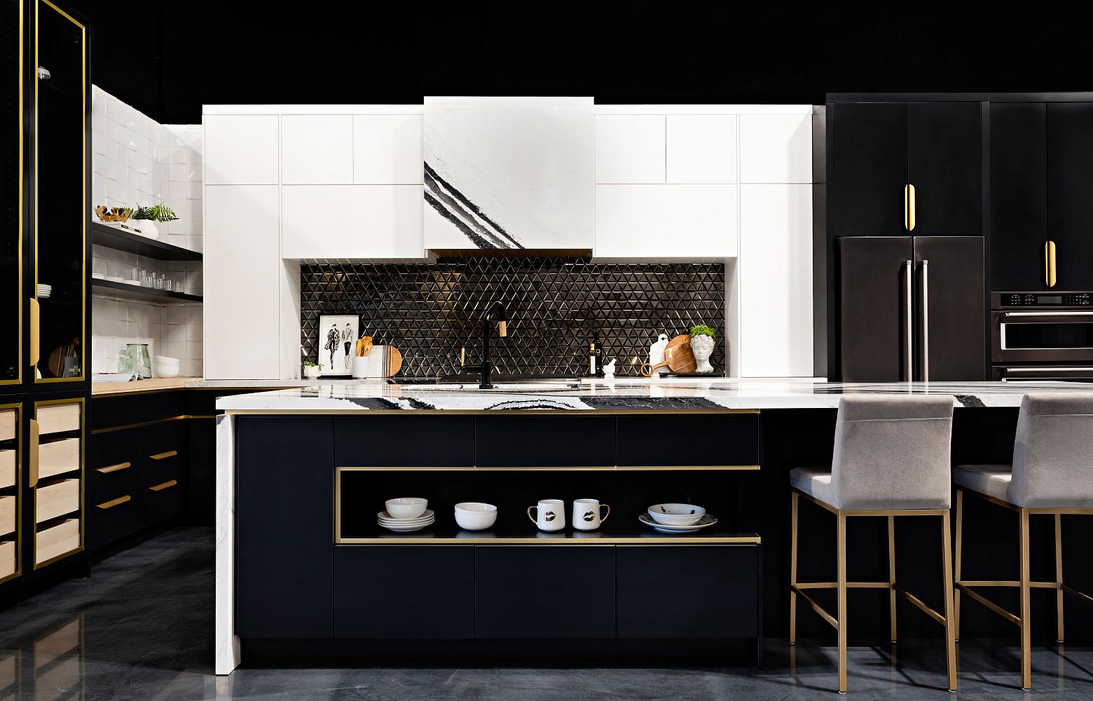 BENTLEY Cambria Quartz kitchen countertops