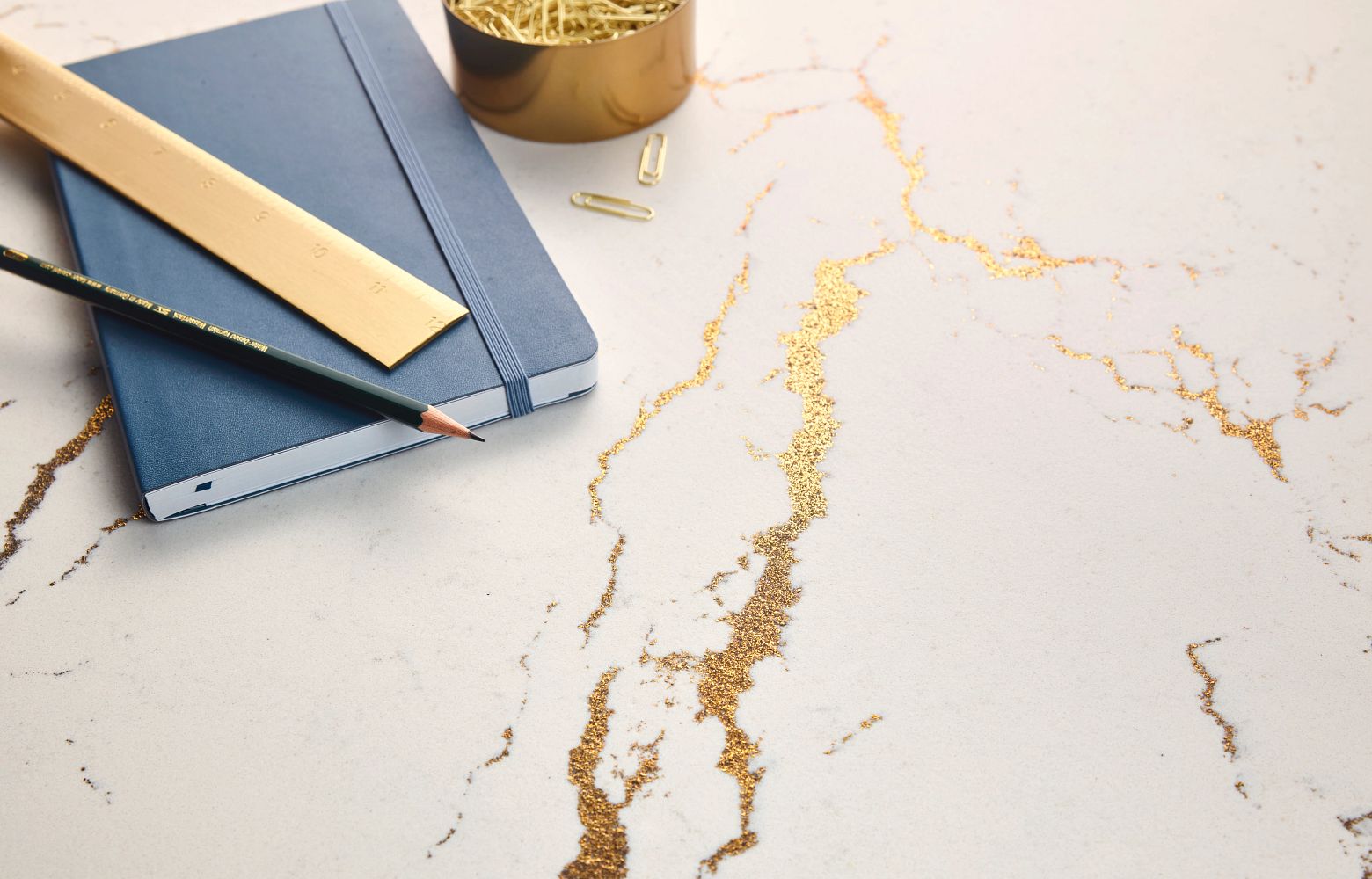 BERKSHIRE BRASS SATIN RIDGE Cambria Quartz | Grandeur Series