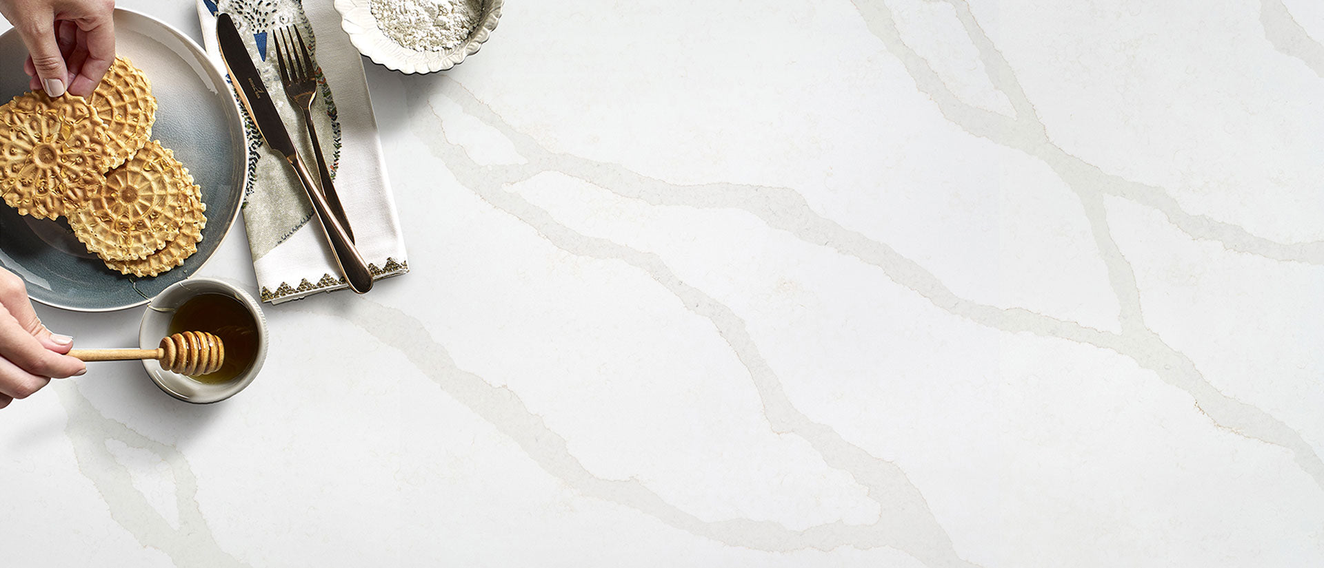 CALACATTA BELAROS Q- QUARTZ FROM MSI™