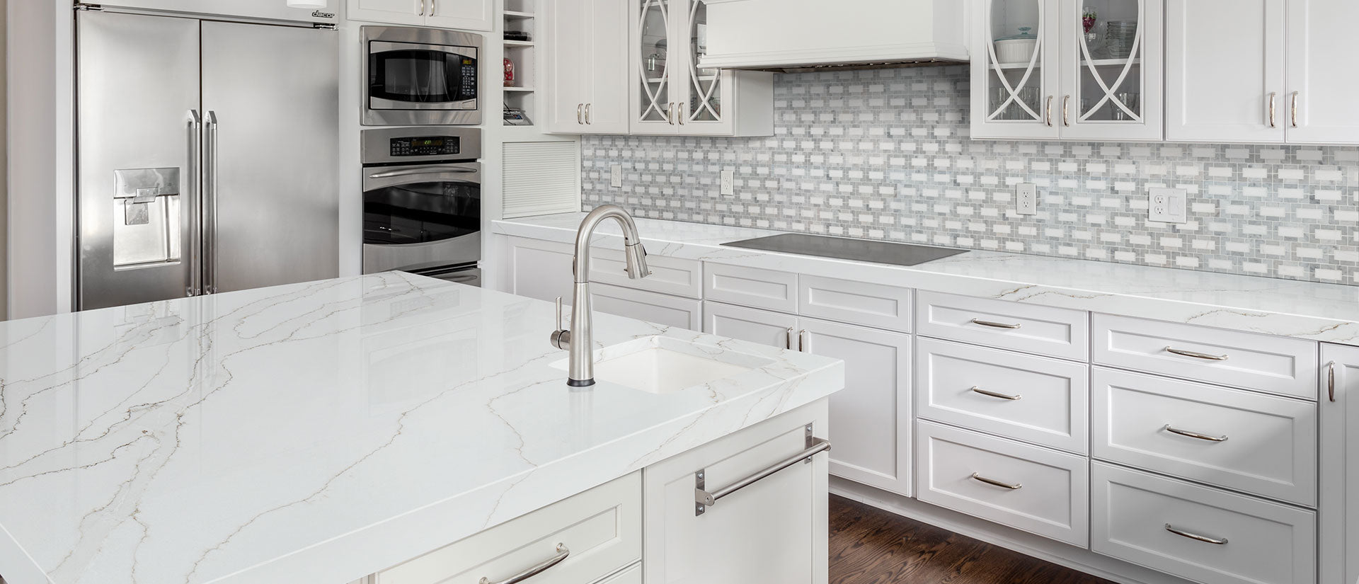 CALACATTA IZARO Q- QUARTZ FROM MSI™