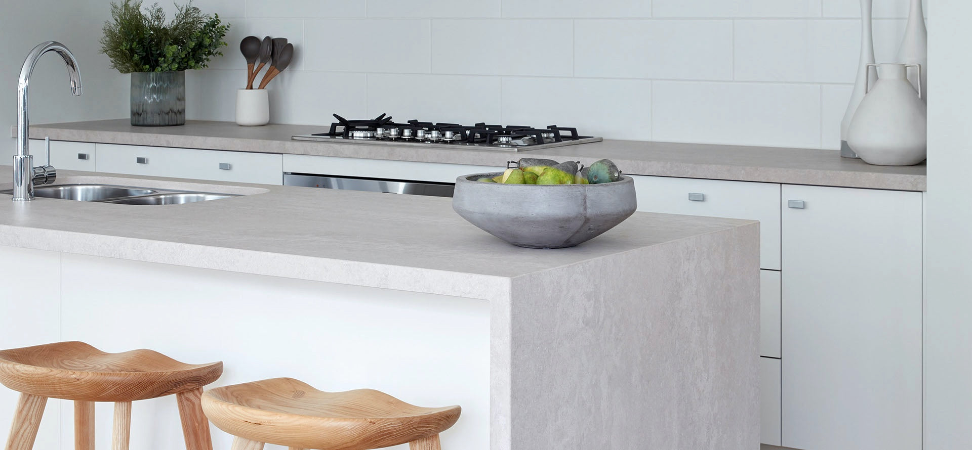 4023 Topus Concrete Caesarstone Quartz Countertop | Metropolitan Colle ...